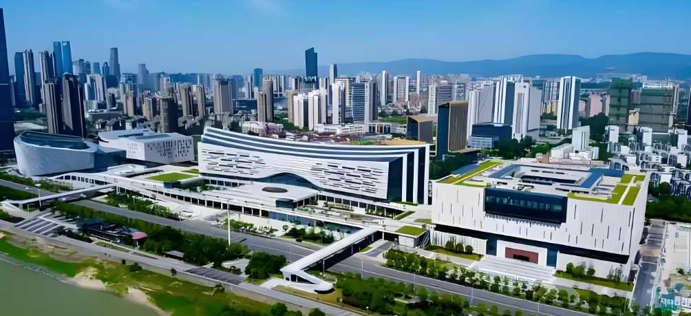 數(shù)字化、綠色化齊發(fā)展：江西建工構(gòu)建智慧工地新篇章